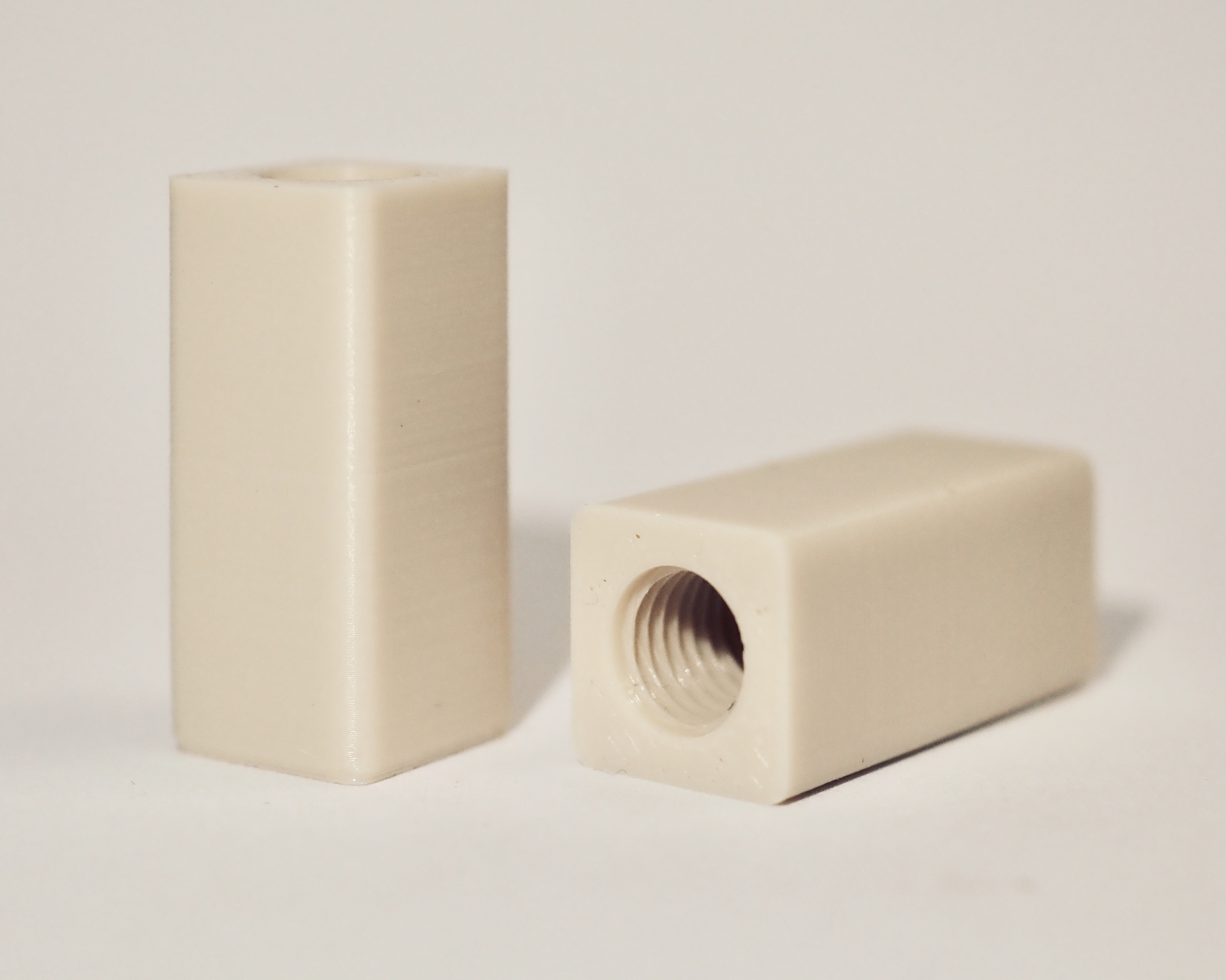 1/4"-28 UNF Straight Union, Flat Bottom (F)